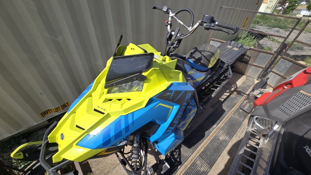 2020 Polaris RMK 800 LOW MILES