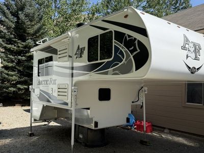 2020 Arctic Fox 811