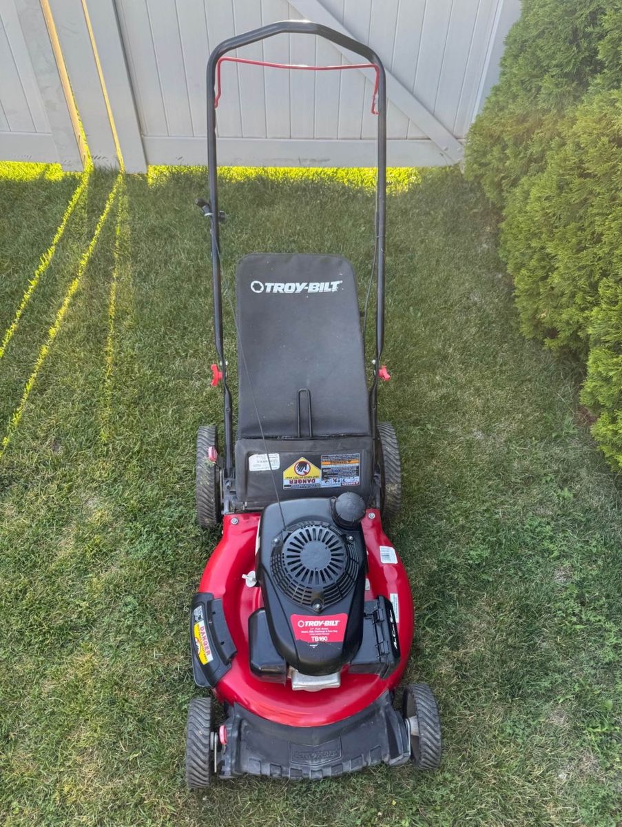 Troy-Bilt TB160 Gas Walk-Behind Lawn Mower with Catcher Bag