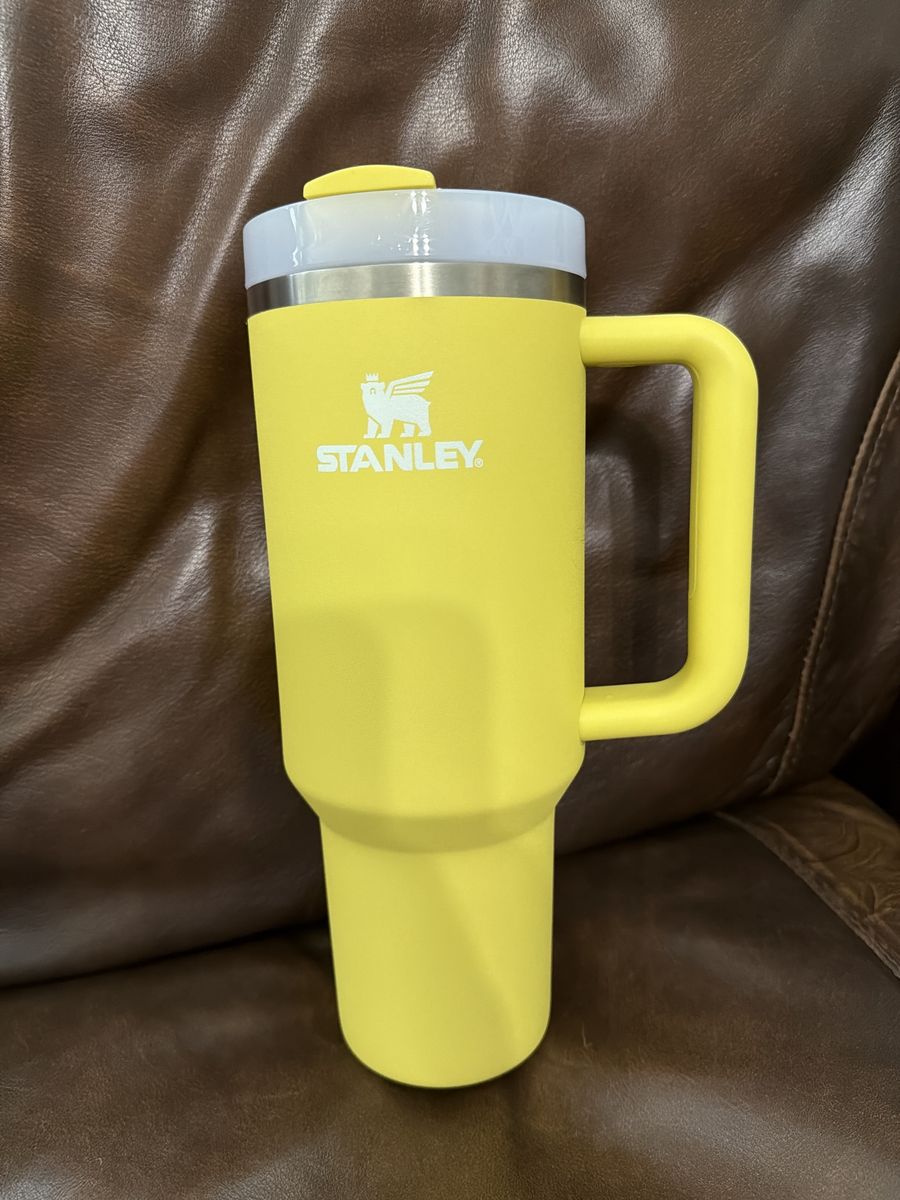 Stanley Adventure Quencher H2.0 FlowState 40oz Tumbler - Yellow