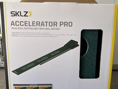 SKLZ Putting Mat With Ball Return