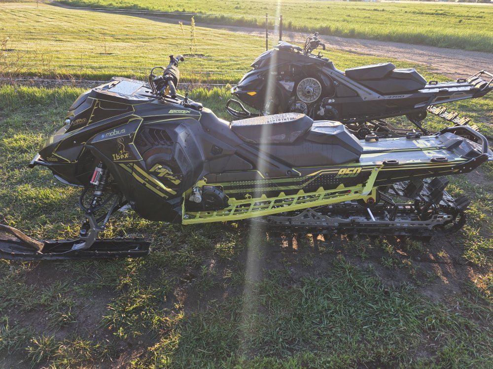 2025 Skidoo Freeride 154.