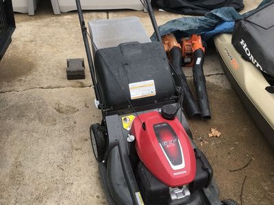 Honda HRX217 mower, $900