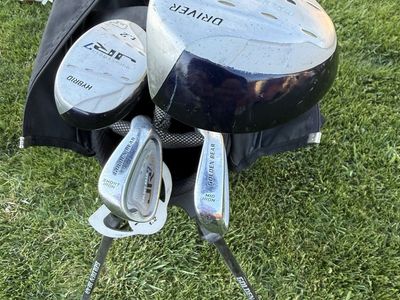 Golden Bear Jr . Golf Set