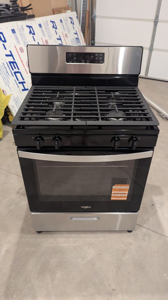 5.1 Cu. Ft. Freestanding Gas Range with Broiler