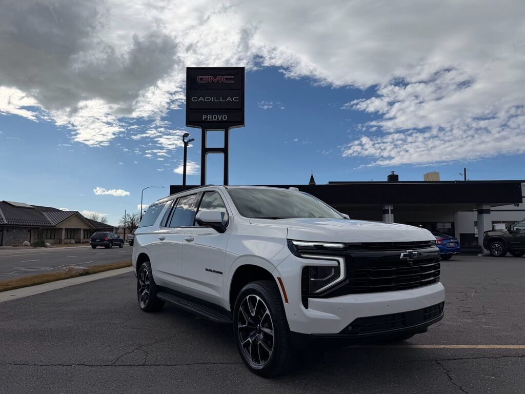 2025 Chevrolet Suburban RST