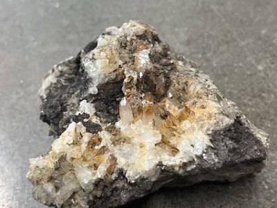 Natural Raw Quartz Crystal Mineral Specimen Rock Display Piece
