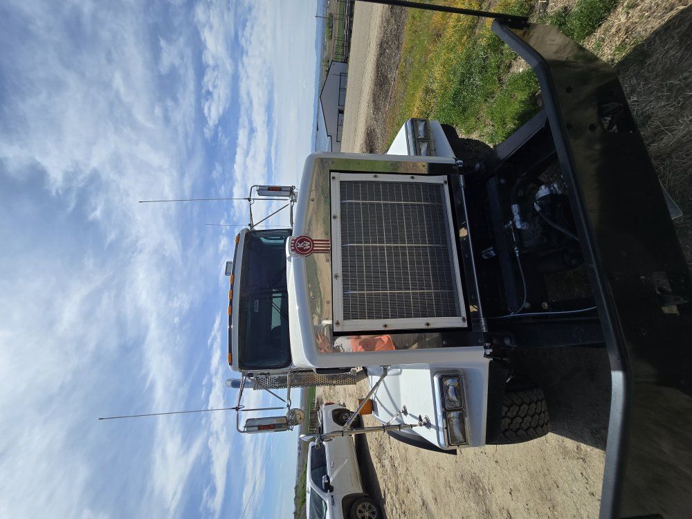 Like-New Kenworth Feed/Spreader truck