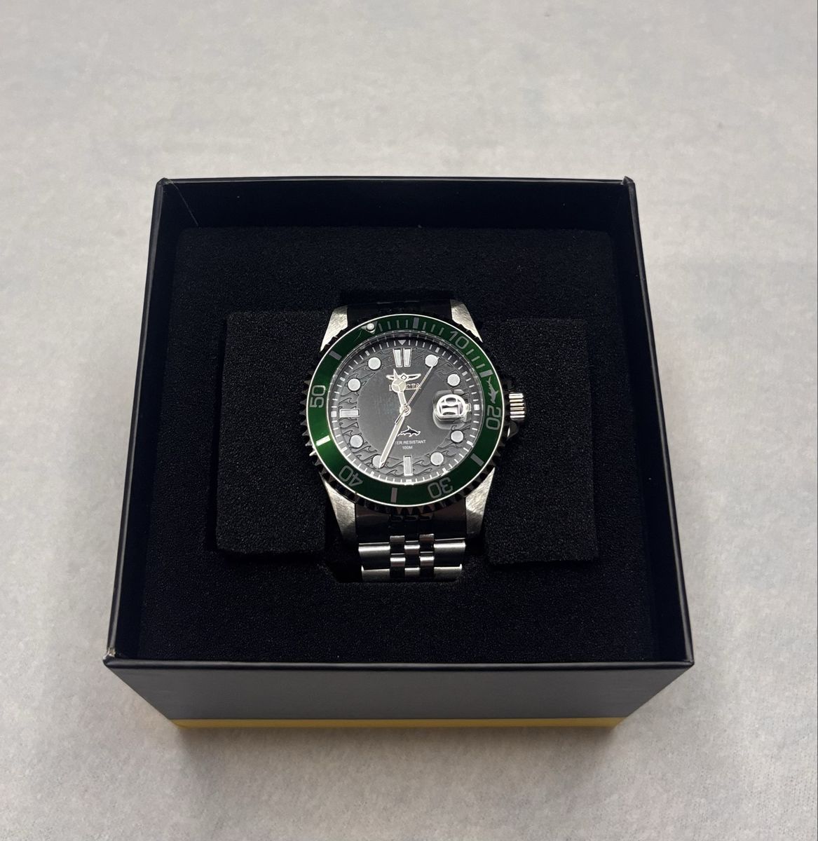 Invicta Pro Diver Men's Watch Green Bezel Silver Stainless Steel Wristwatch with Box