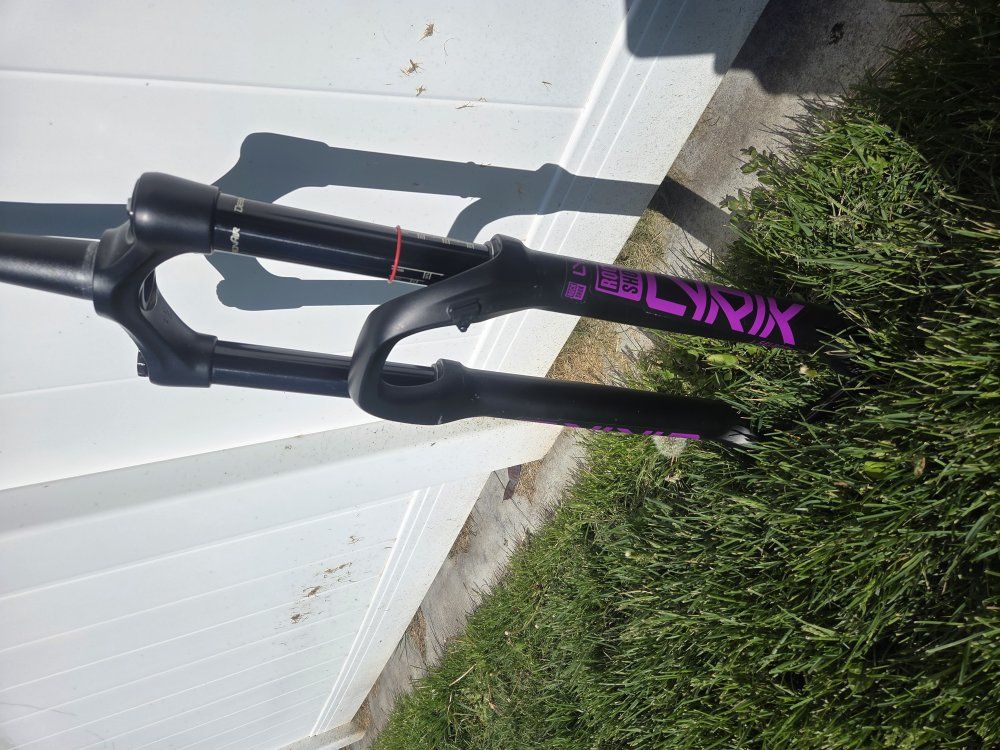 2020 rockshox select plus