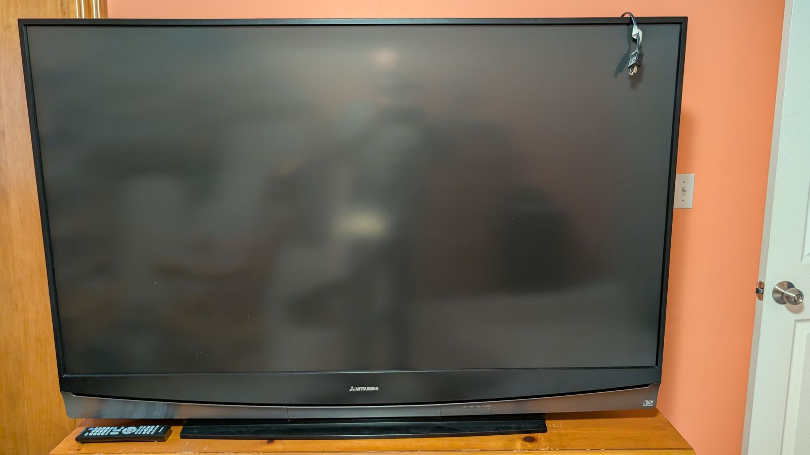 Mitsubishi 65" DLP Television / TV