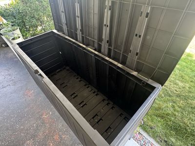 Keter 71-Gallon Outdoor Resin Storage Bin & Patio Bench
