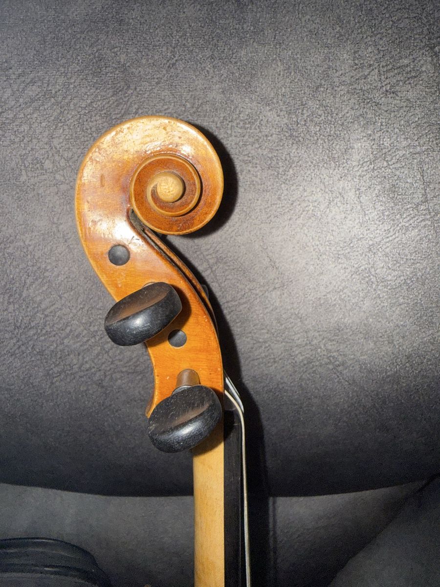 Main image 4