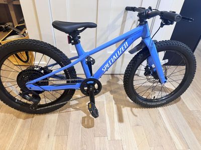 Specialized Riprock 20 Inch Kids Mountain Bike