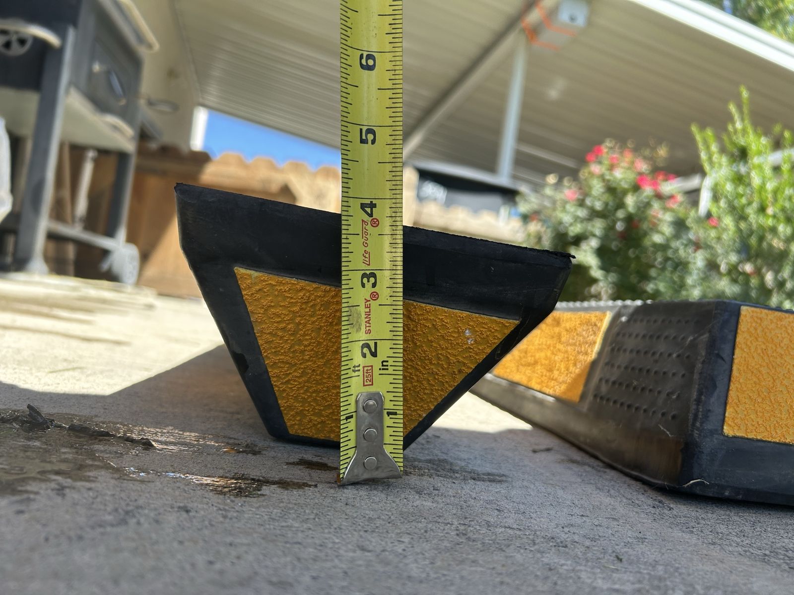 Main image 6