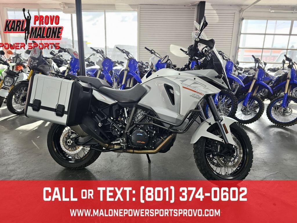 2016 KTM 1290 Super Adventure - UK45088-NF