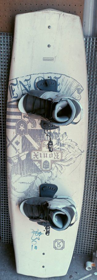 Ronix wake board