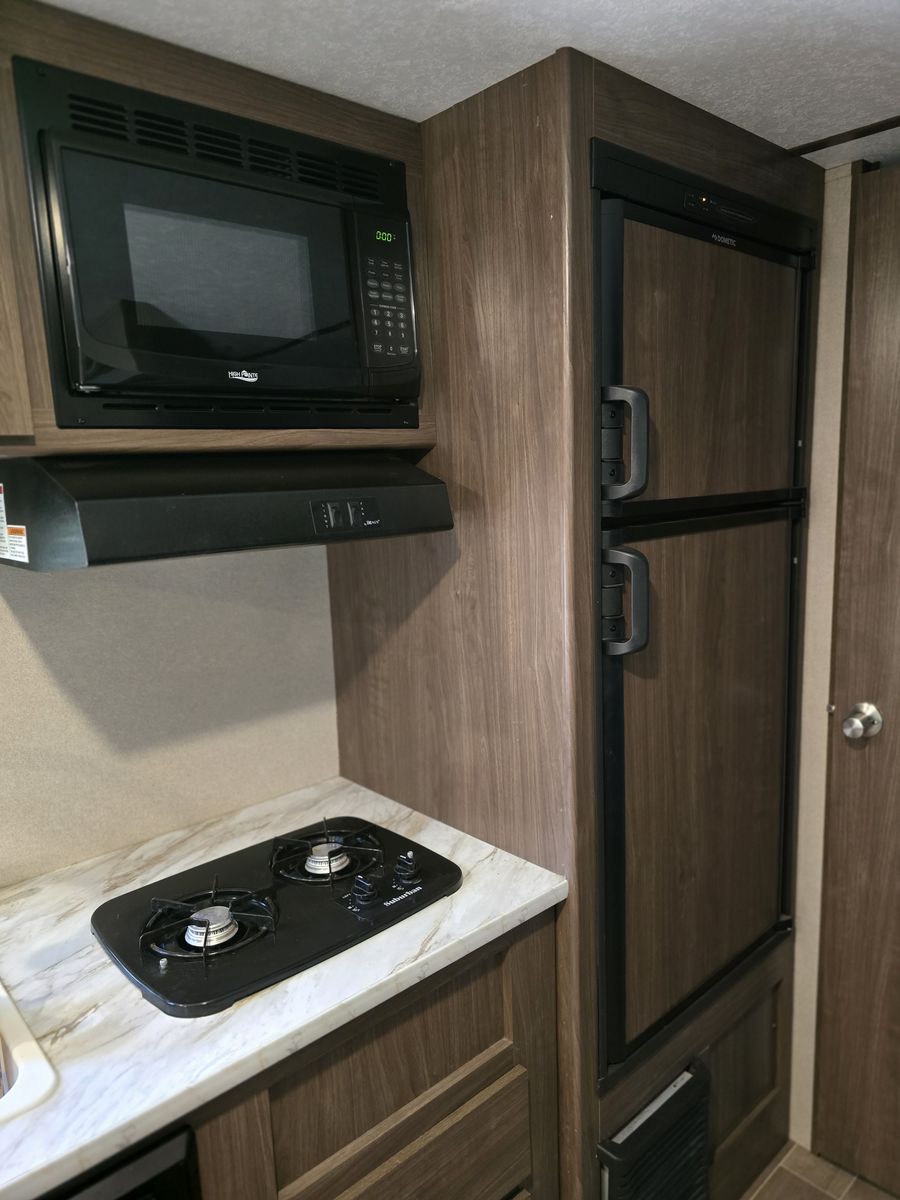 Main image 11