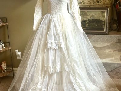 Vintage Ivory Lace Long Sleeve Wedding Dress with Full Tulle Skirt & Ruffles