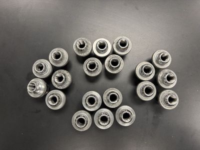 20 TOYOTA Tundra Lexus LX470 LX570 Lug Nuts