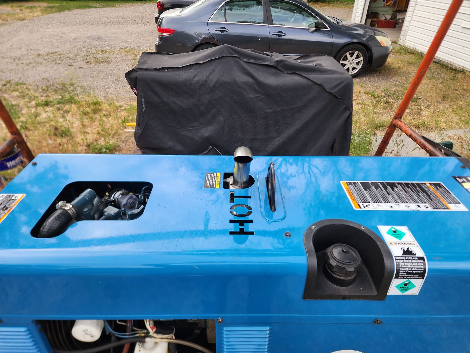 Main image 10