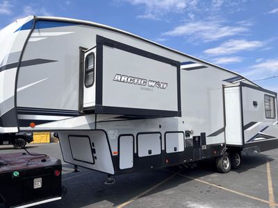 2022 Loaded Comfort Camper - Forest River Cherokee Arctic Wolf 3550 Suite, Out Door Pull Out Cover, Extended Living Space and