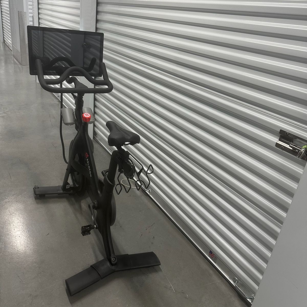 Peloton Indoor Cycling Bike (Original Model) – Touchscreen, Excellent Condition