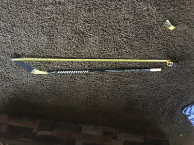 Hockey Stick Warrior Alpha QX Right Hand 30 grip Youth. (47")