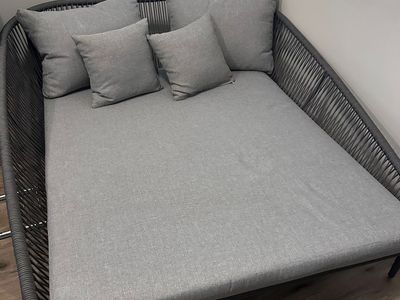 Patio bed