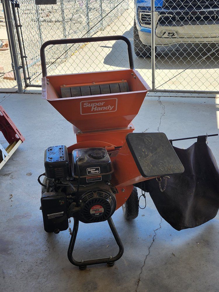 SuperHandy 7HP 212cc Wood Chipper Shredder - 3 Inch Max Capacity