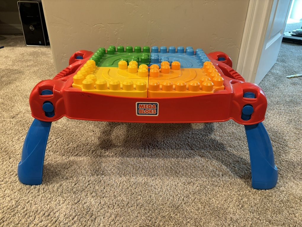Mega Bloks Table