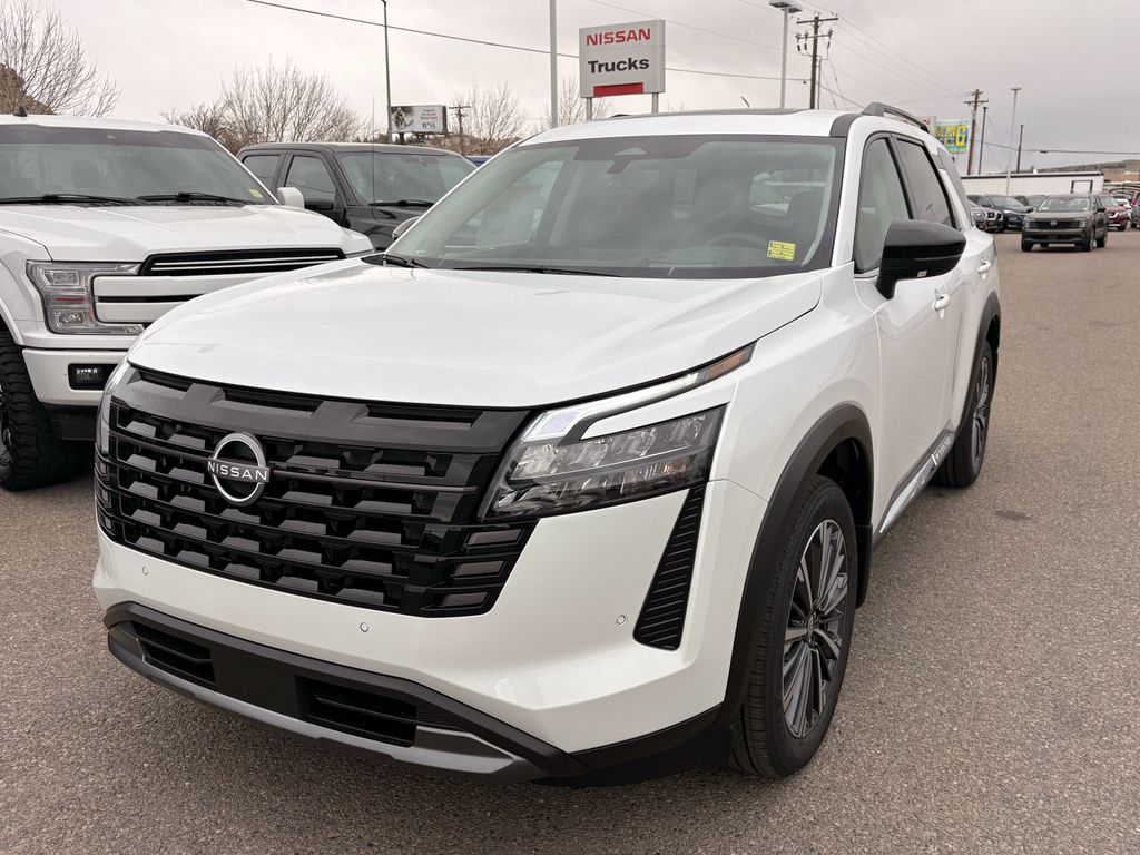 2026 Nissan Pathfinder Platinum