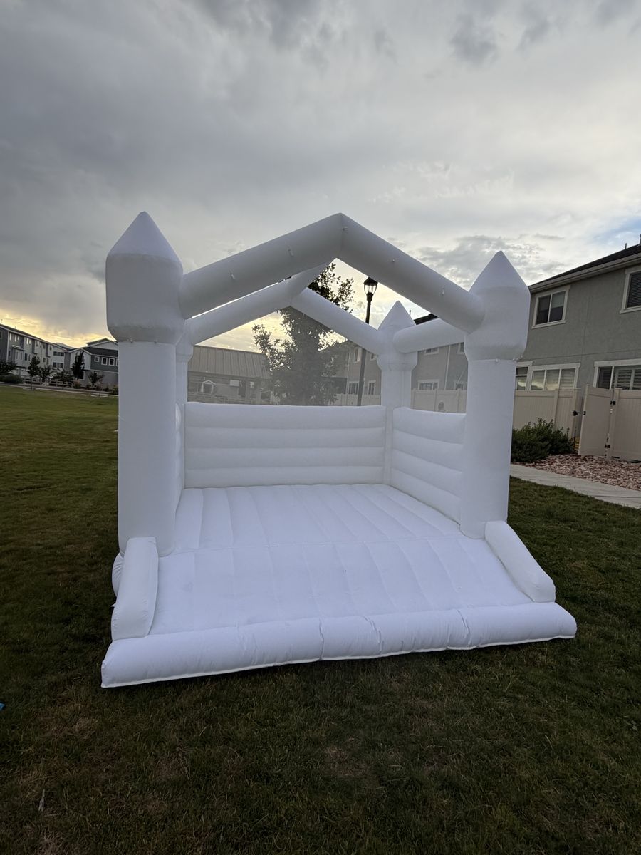 White Castle Bounce House - Rental!