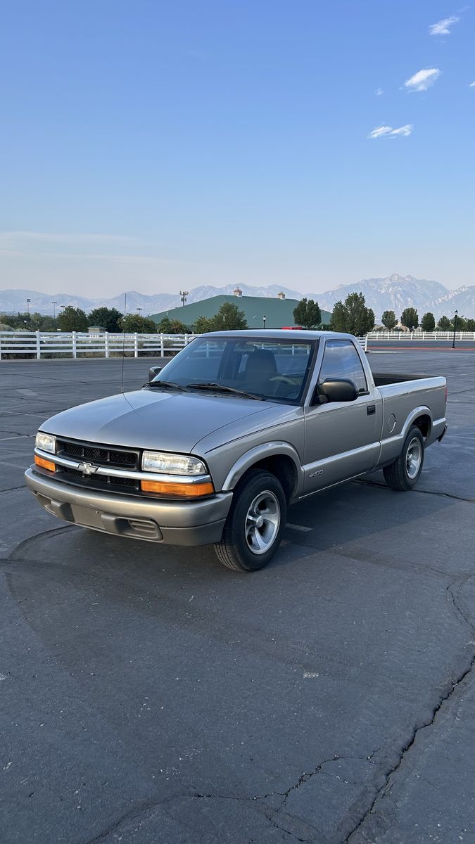 1999 Chevrolet S-10 LS