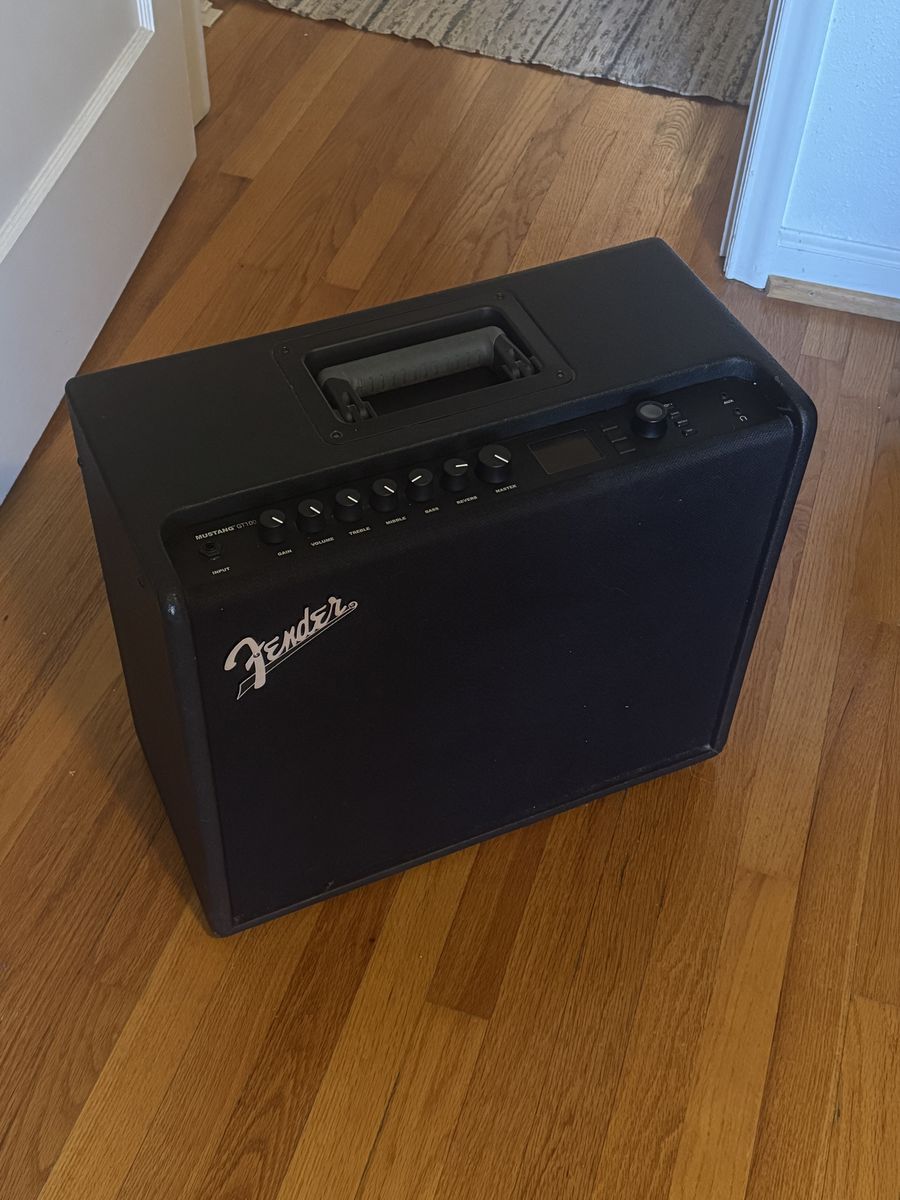 Fender Mustang GT100 Guitar Amplifier