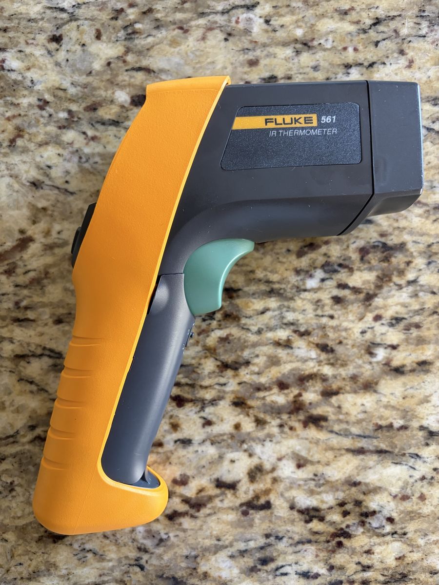 Fluke 561 HVAC Infrared Thermometer
