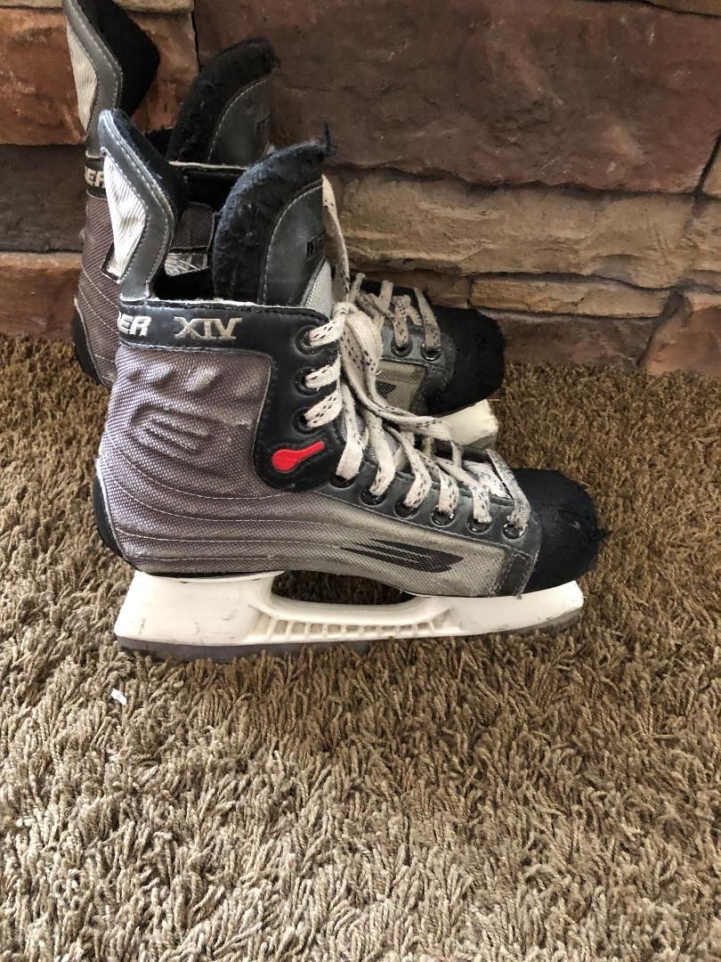 Bauer XIV Hockey Skates, Size US 3D - Good Condition