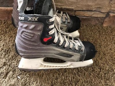 Bauer XIV Hockey Skates, Size US 3D - Good Condition