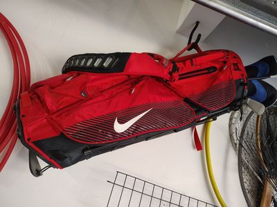 NIKE GOLF BAG