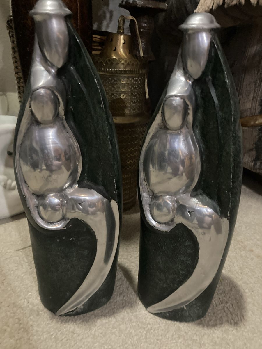Silver green statues decor