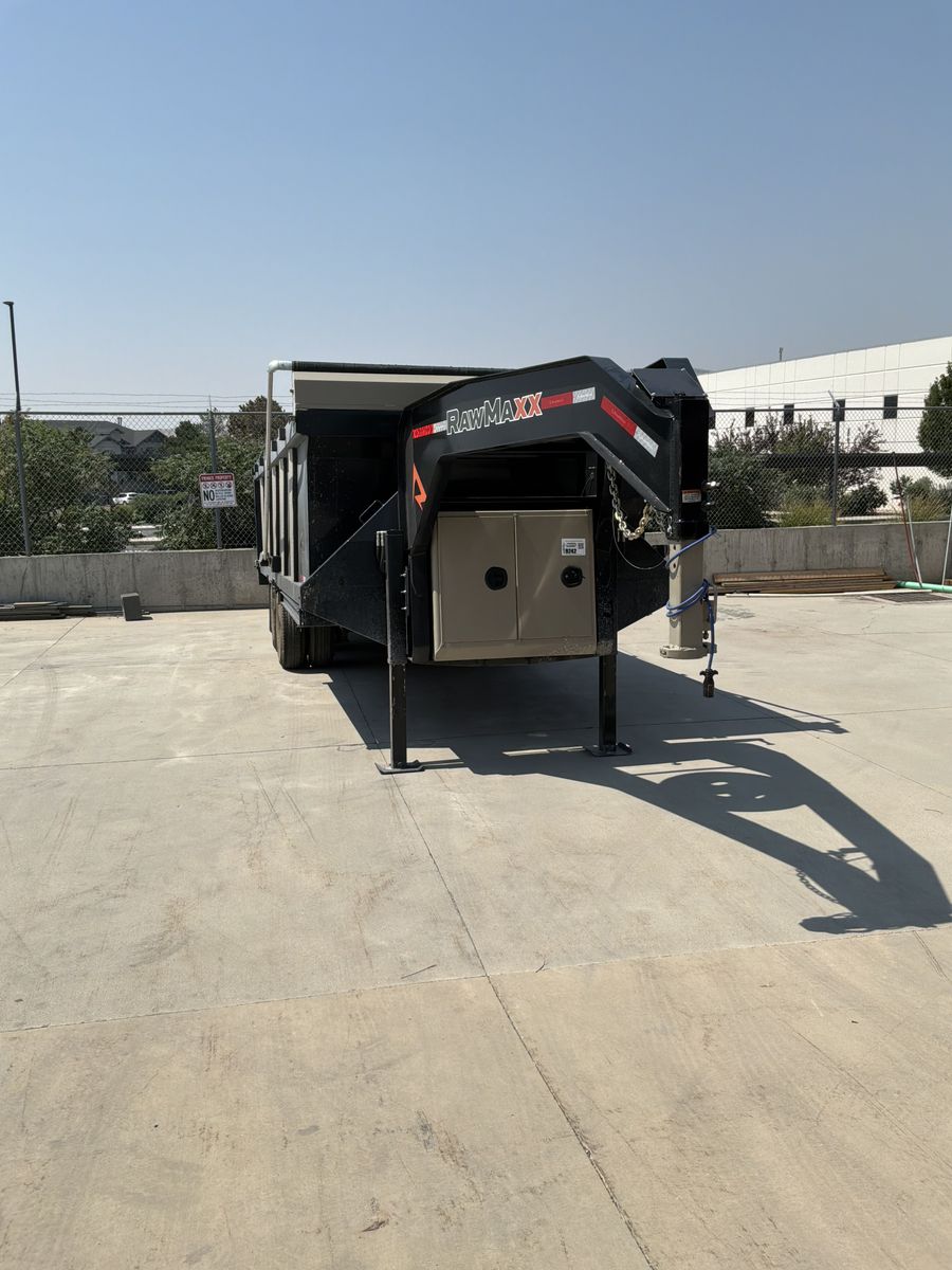 RawMaxx Dump Trailer