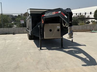 RawMaxx Dump Trailer
