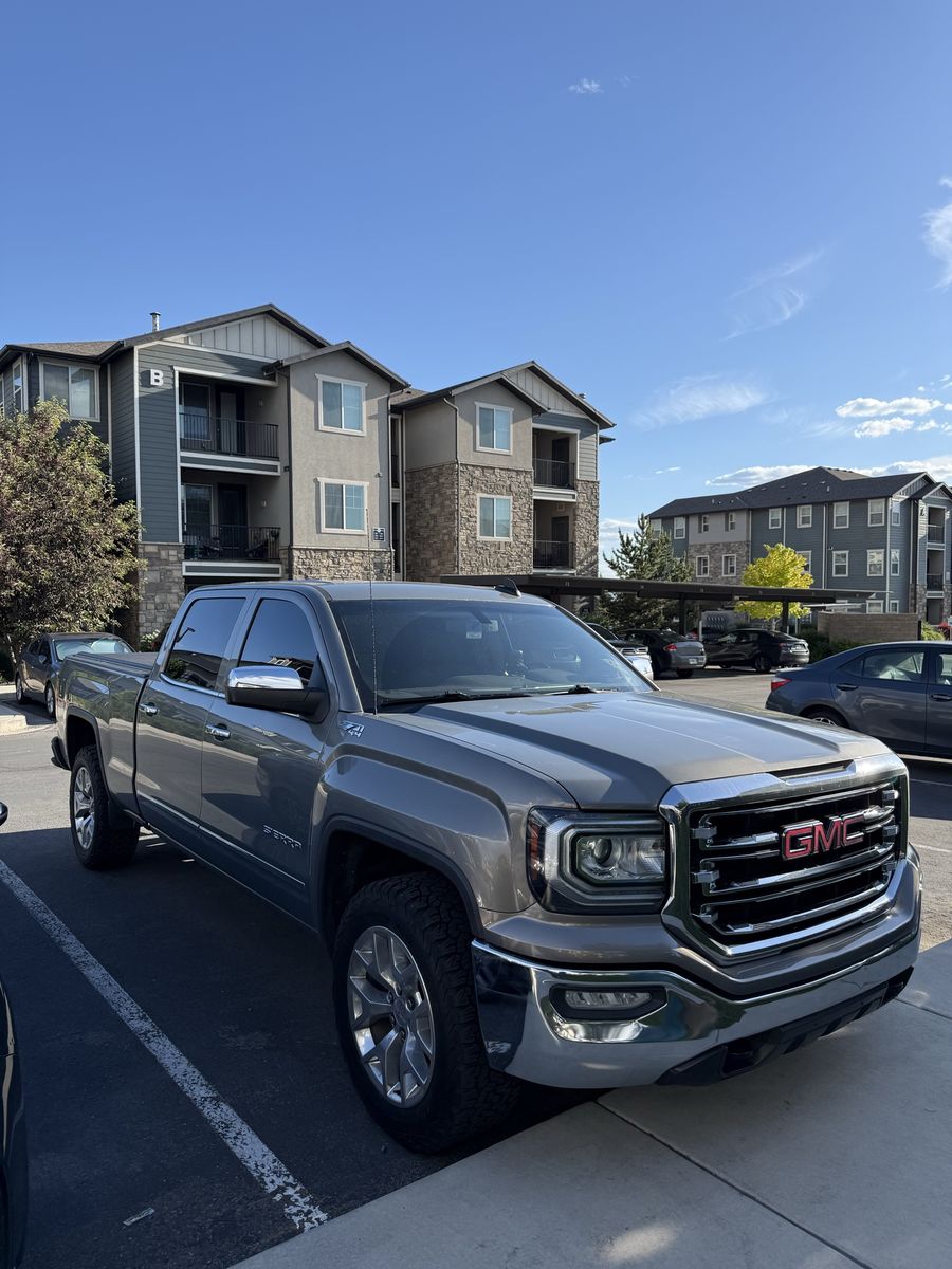 2017 GMC 1500 SLT