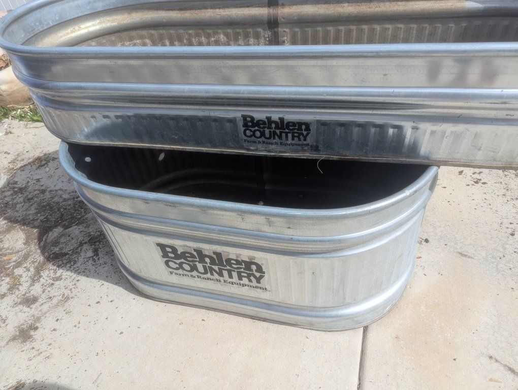 Round End Tanks (planters)