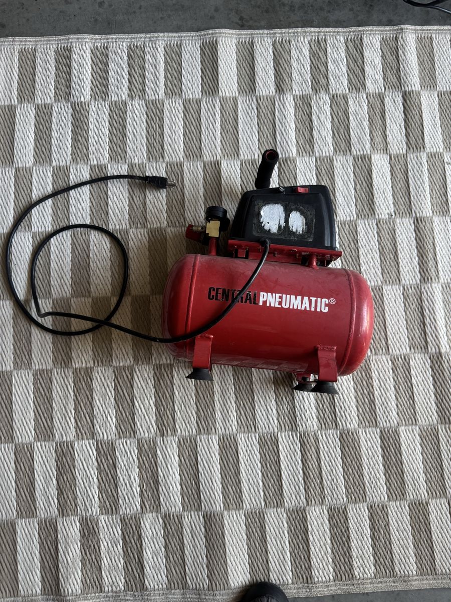 Central Pneumatic 3 Gallon Red Portable Air Compressor