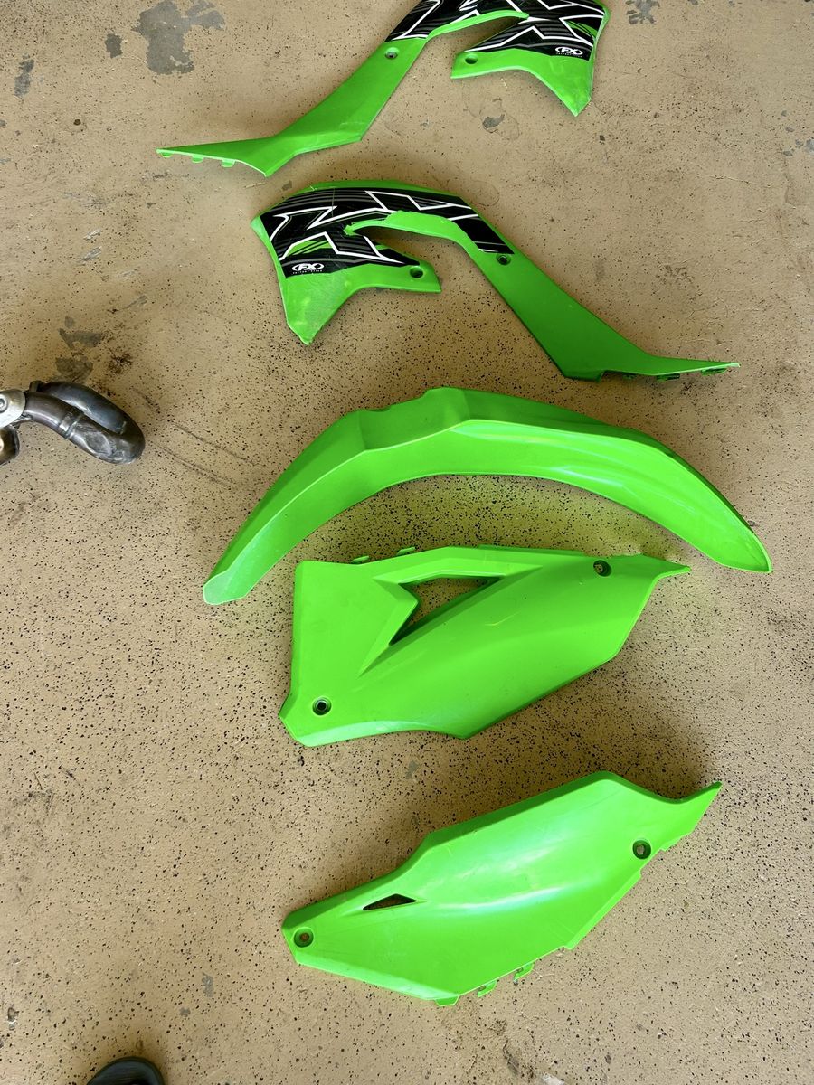 2023 Kawasaki KX450 Green Plastic’s