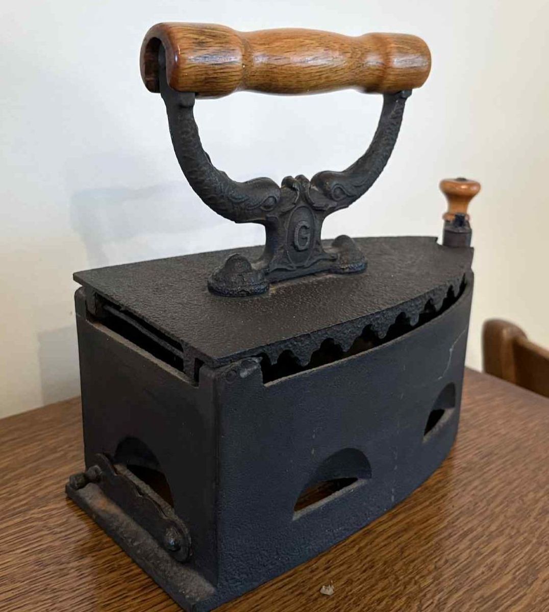 Main image 3