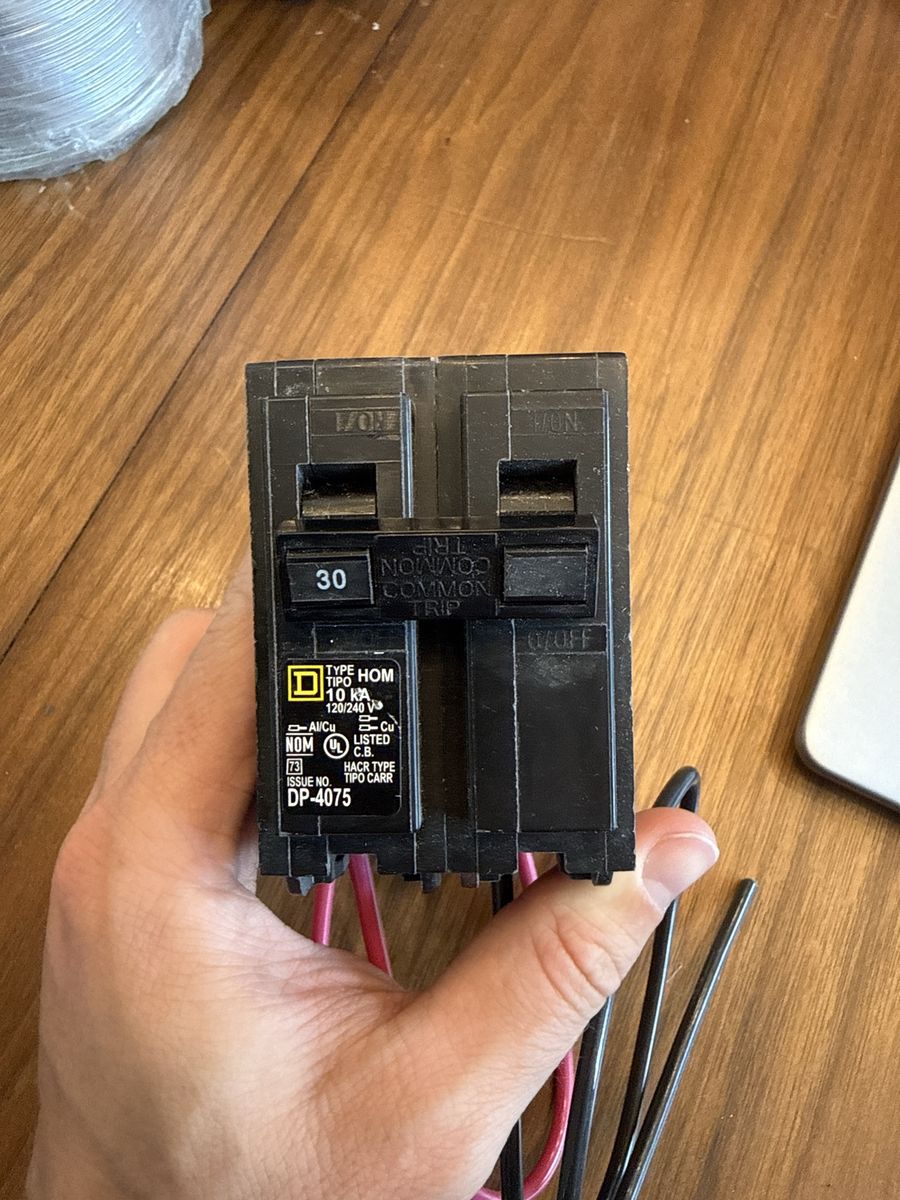Square D HOM230 30 Amp 2-Pole Circuit Breaker 120/240V