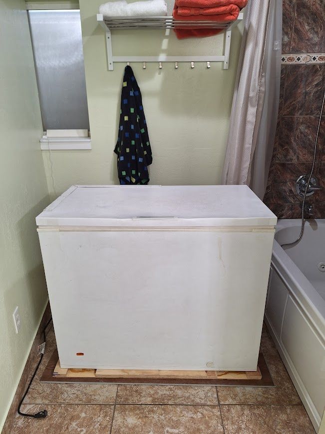 Main image 6