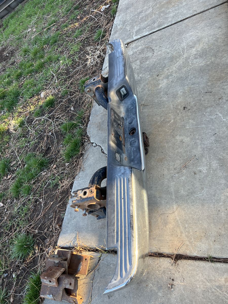 Bumper and tow hitch